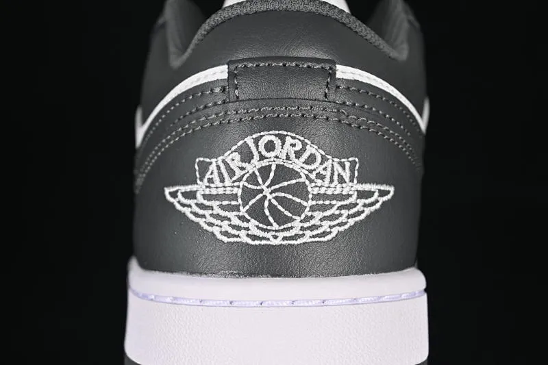 All categories Air Jordan Jordan series basketball shoes Air Jordan 1 Low G version pure original Air Jordan 1 Low AJ1 Joe 1 white and gray color low-top cultural casual sneakers 553558-044